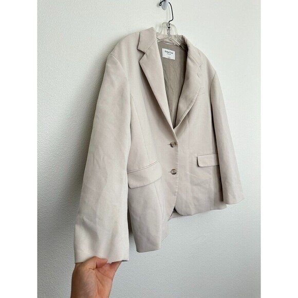 Babaton Atelier Aritzia Women's Oversized Single Breasted Blazer Cream Size 1 - Picture 3 of 10